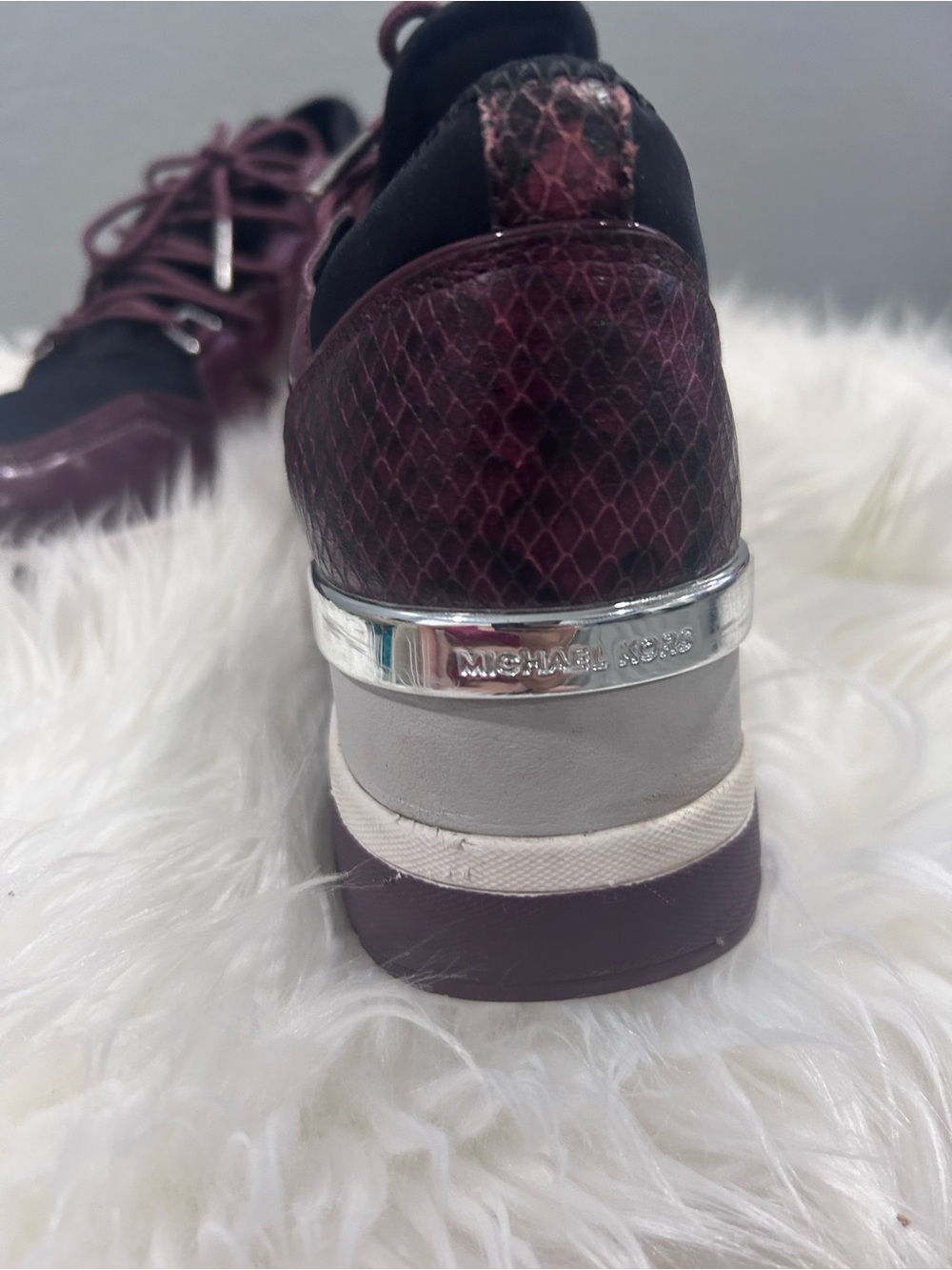 Michael Kors Sneakers in Burgundy and Black size 8.5 women - Picture 6 of 9